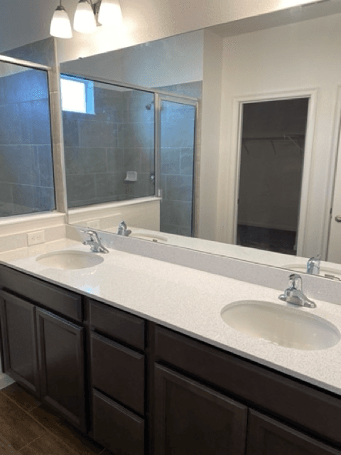 Davenport House: 539 Potere drive