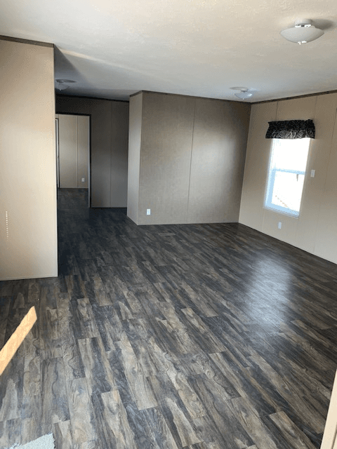 Muncie House: 10 E Dogwood Dr