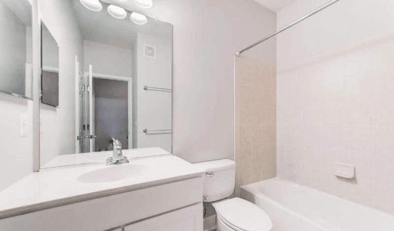 Woodbridge Townhome: 2267 Oberlin Drive