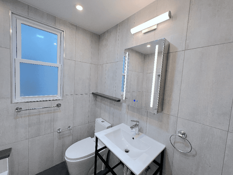 Detroit Apartment: 5038 Seminole