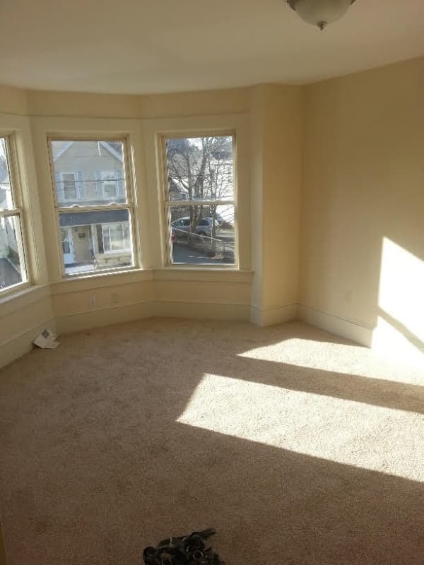 Nashua Apartment: 2 Mitchell St.