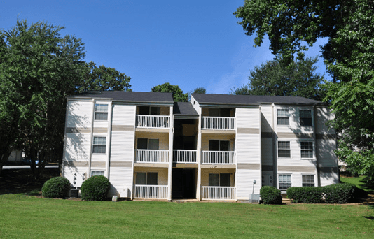 Greensboro House: 101 Village Lane