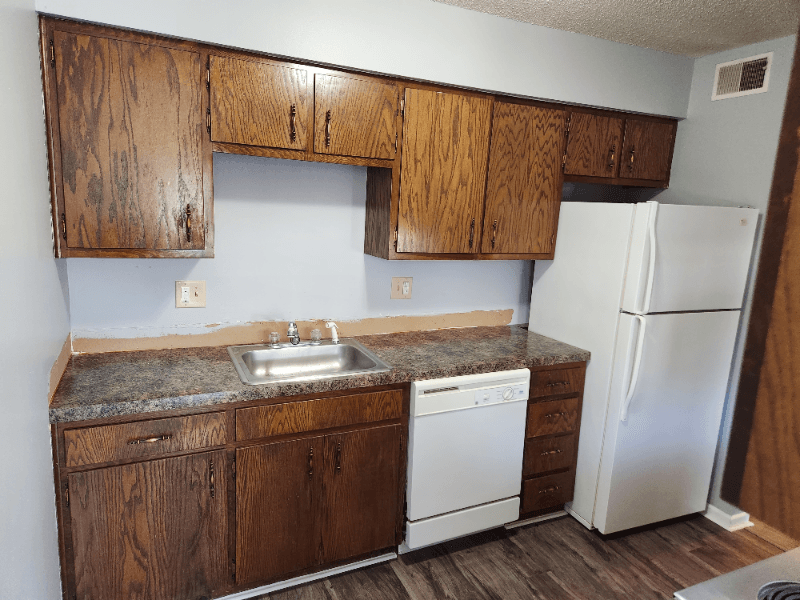 Ankeny Apartment: 2001 NW Hickory Ln