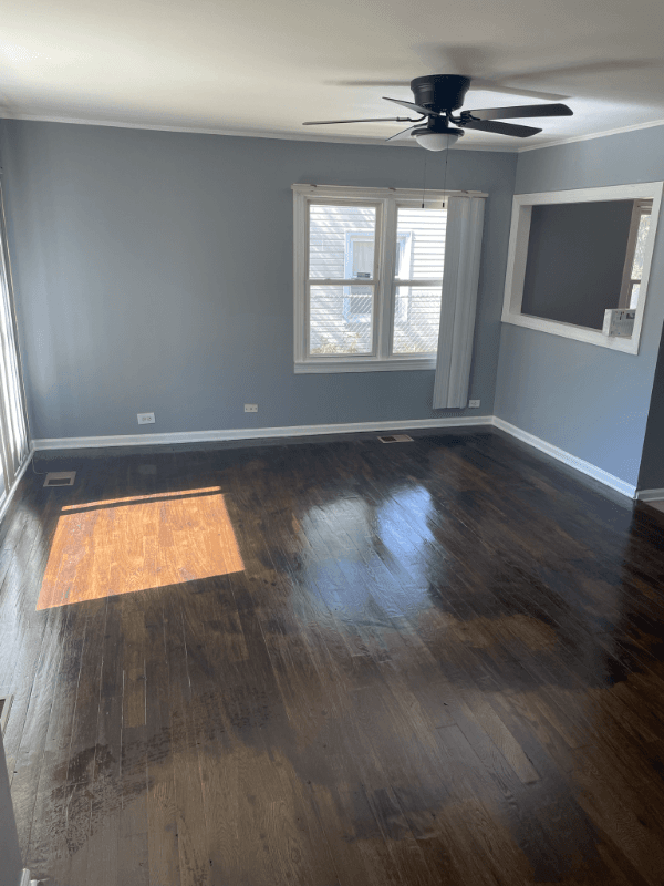 Evanston House: 1619 Oakton St
