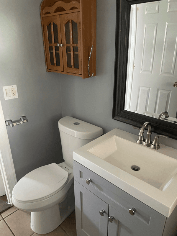 Evanston House: 1619 Oakton St
