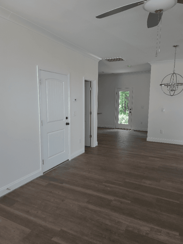 Travelers Rest House: 111 Solis Ct.