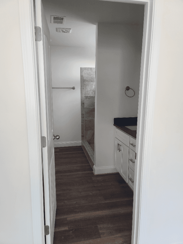 Travelers Rest House: 111 Solis Ct.