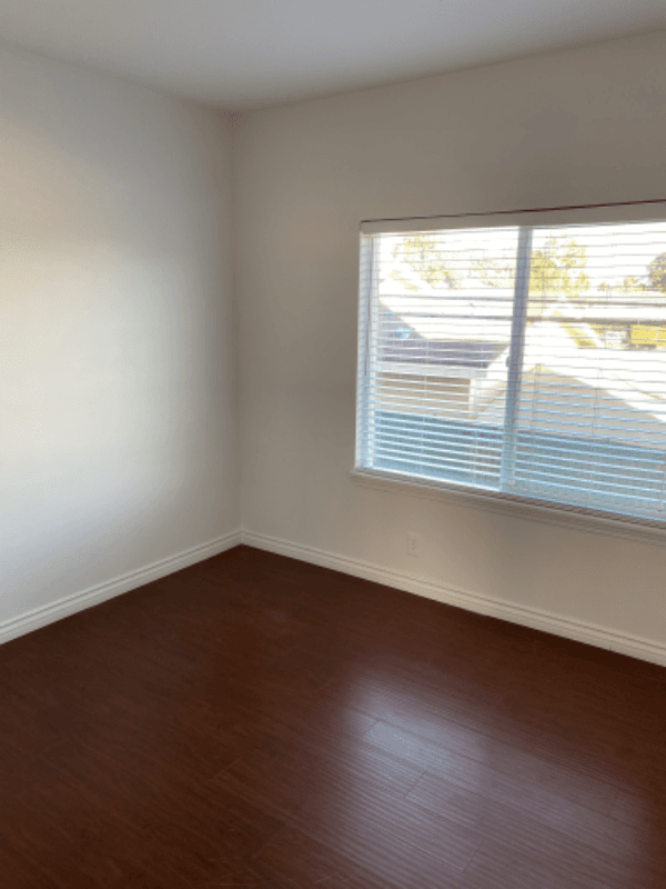 Los Angeles Apartment: 2436 S. Federal Ave.