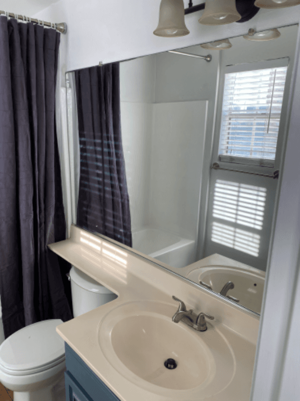 Los Angeles Apartment: 2436 S. Federal Ave.
