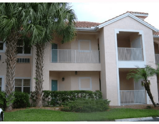 Port St Lucie House: 10045 Perfect Dr