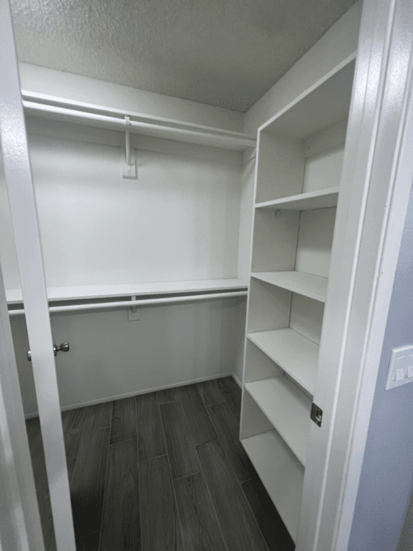 Anaheim Apartment: 212 S Ohio St