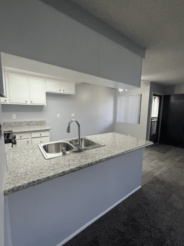 Anaheim Apartment: 212 S Ohio St