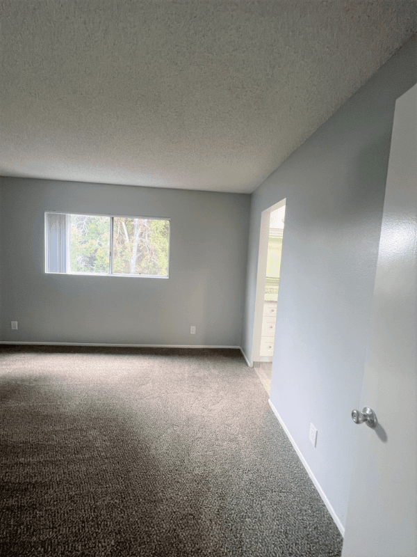 Anaheim Apartment: 212 S Ohio St