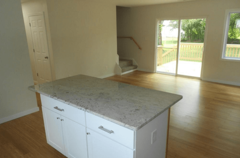 Richmond House: 1809 Doron Ln