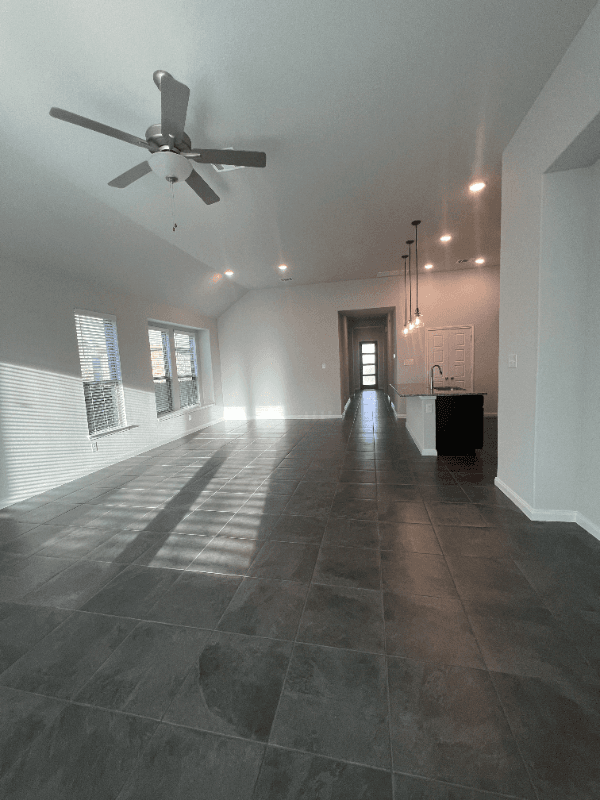 San Antonio House: 8823 Hedford Flats