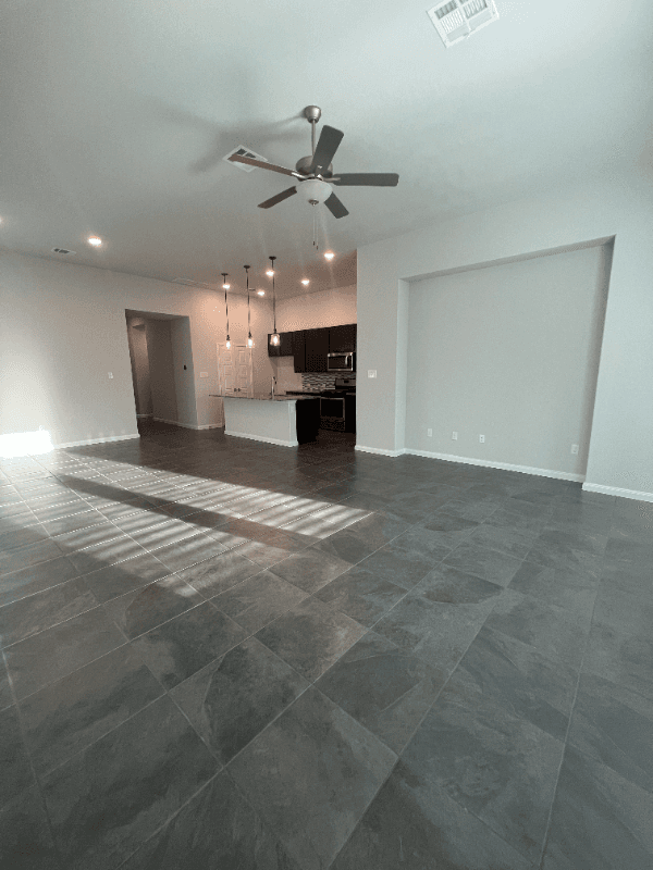 San Antonio House: 8823 Hedford Flats