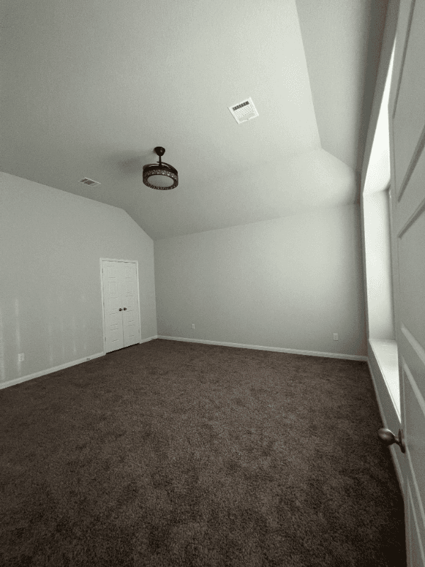 San Antonio House: 8823 Hedford Flats