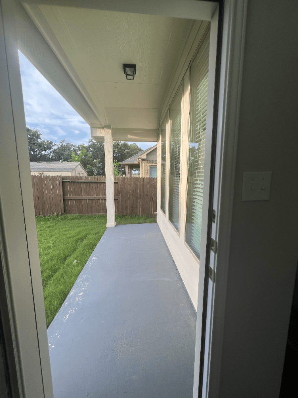 San Antonio House: 8823 Hedford Flats