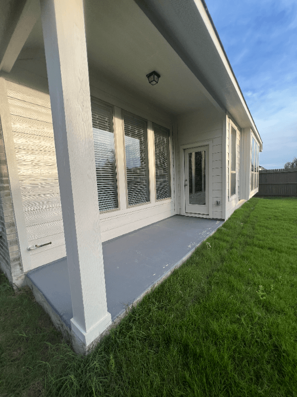 San Antonio House: 8823 Hedford Flats