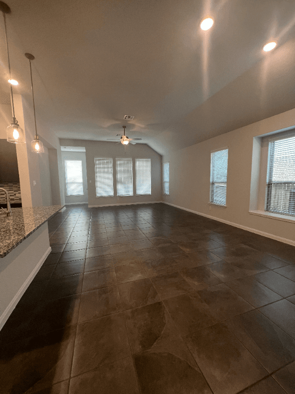 San Antonio House: 8823 Hedford Flats