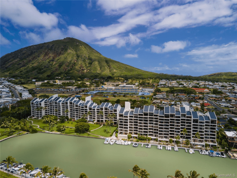 Honolulu House: 500 Lunalilo Home Road