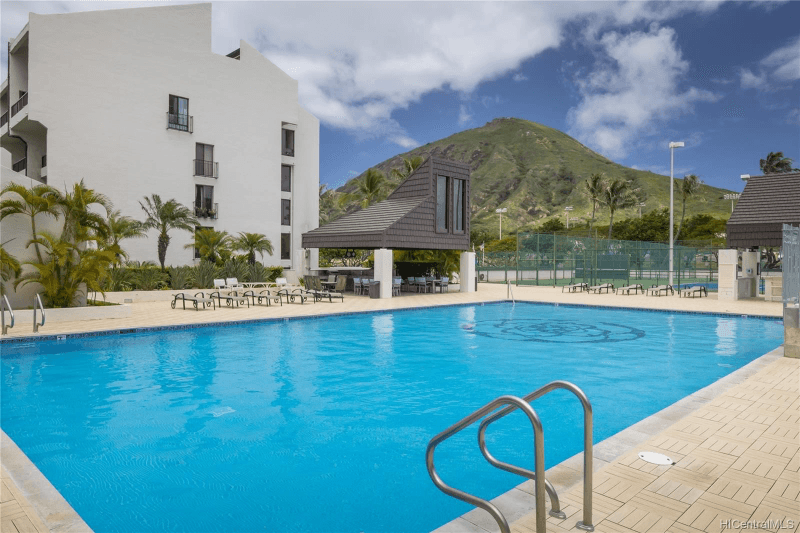 Honolulu House: 500 Lunalilo Home Road