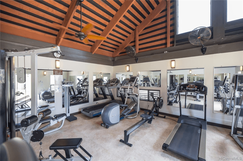 Honolulu House: 500 Lunalilo Home Road