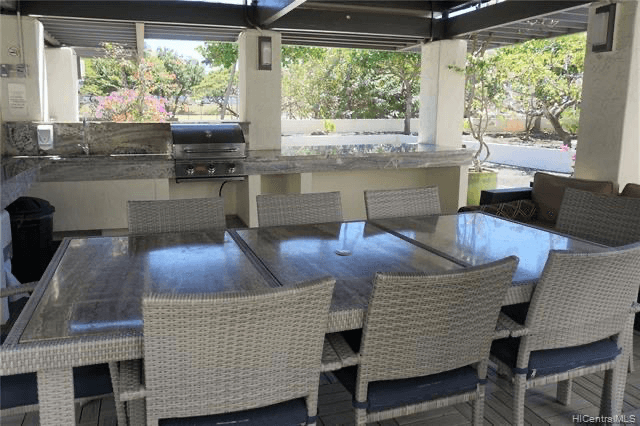 Honolulu House: 500 Lunalilo Home Road
