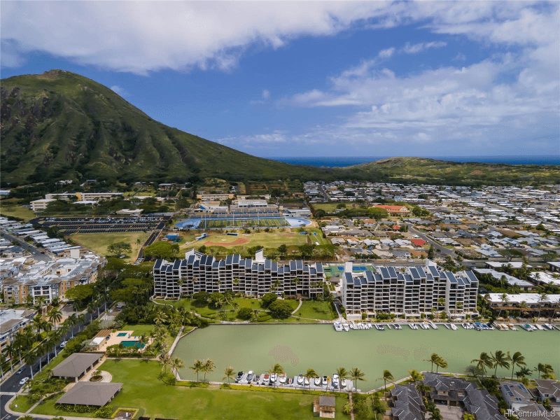 Honolulu House: 500 Lunalilo Home Road