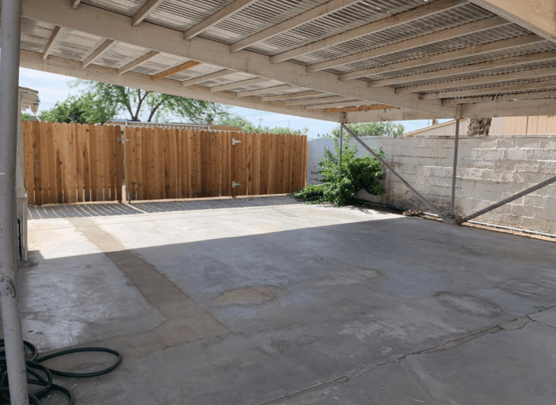 Blythe House: 159 N. 3rd St