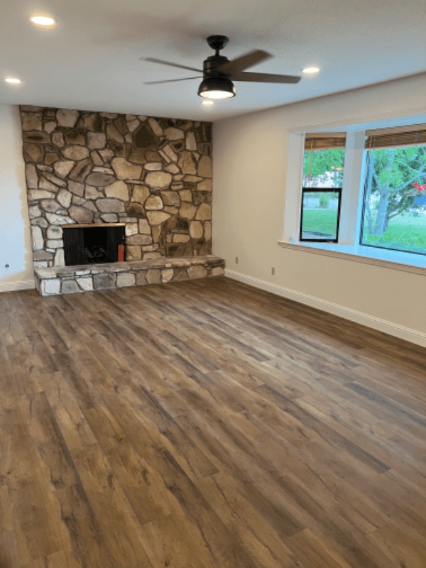 Lompoc House: 3994 Club House Rd
