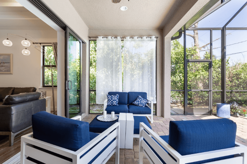 Naples House: 833 109th Ave N