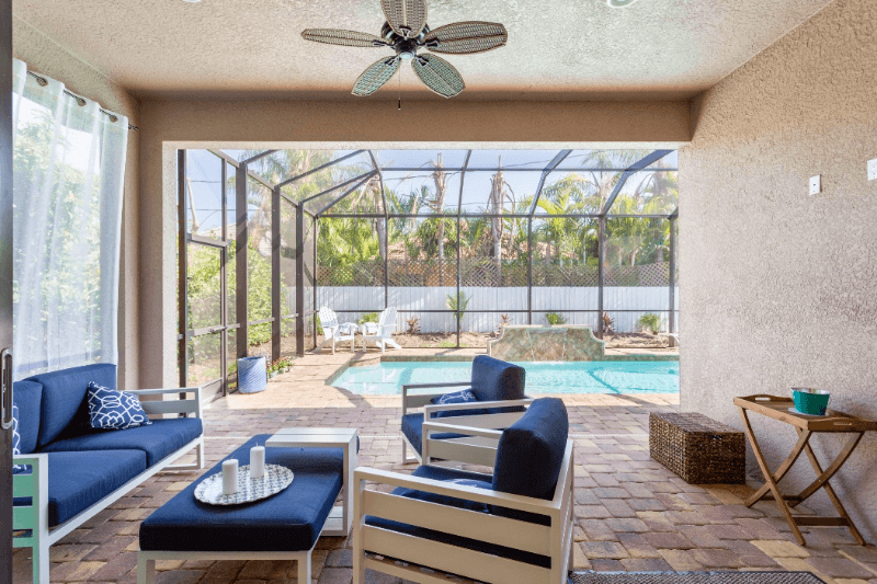 Naples House: 833 109th Ave N