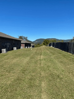 Cumberland Gap House: 217B Old Jacksboro Pike