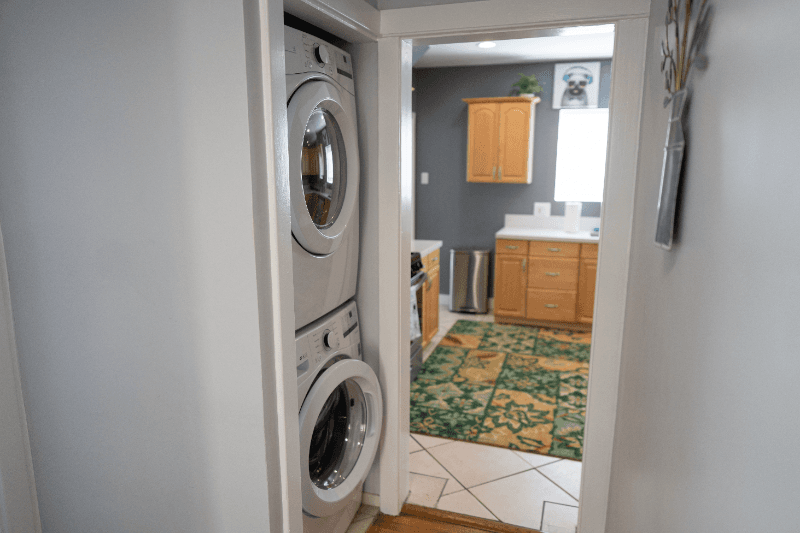 NORTH HOLLYWOOD House: 11247 HUSTON ST