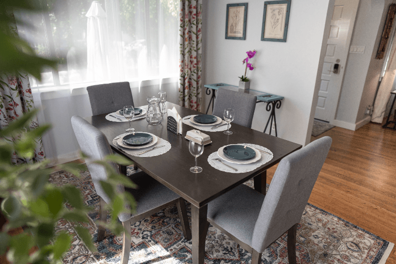 NORTH HOLLYWOOD House: 11247 HUSTON ST