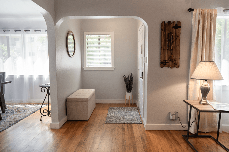 NORTH HOLLYWOOD House: 11247 HUSTON ST