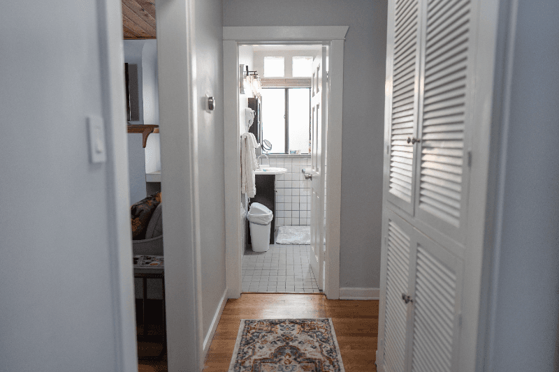 NORTH HOLLYWOOD House: 11247 HUSTON ST