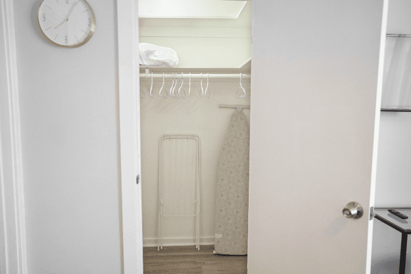 NORTH HOLLYWOOD House: 11247 HUSTON ST