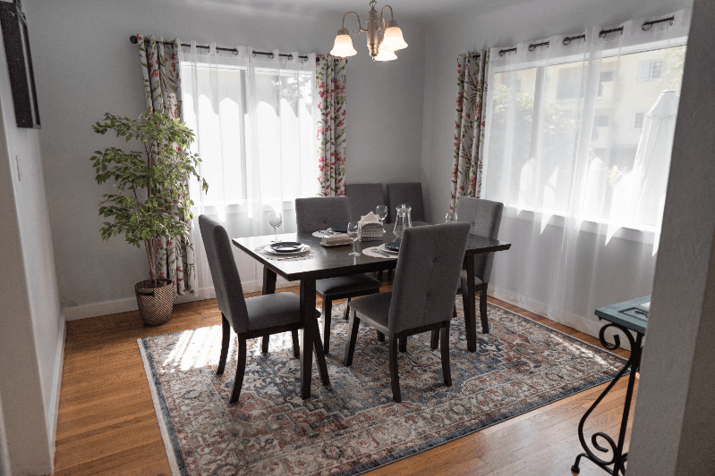 NORTH HOLLYWOOD House: 11247 HUSTON ST