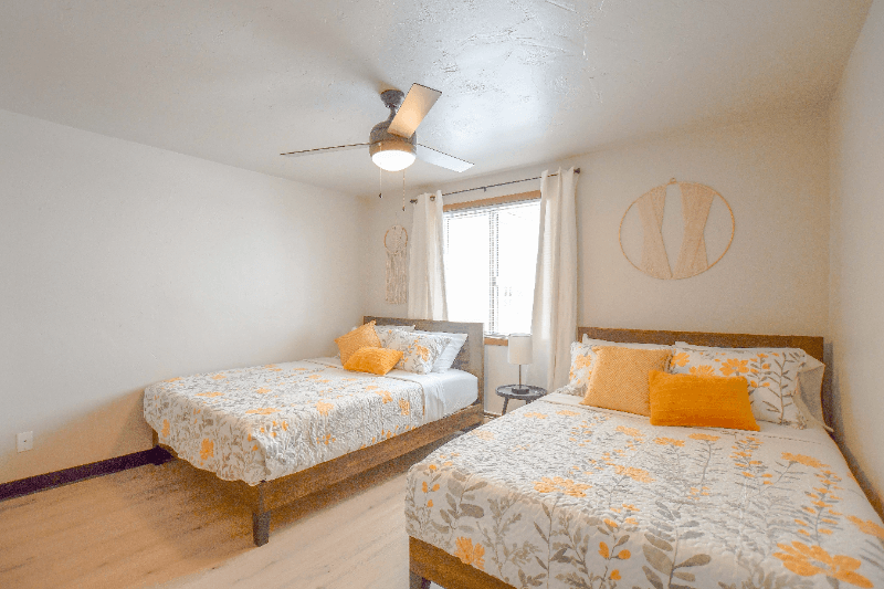Green Bay Apartment: 1856 Verlin Rd