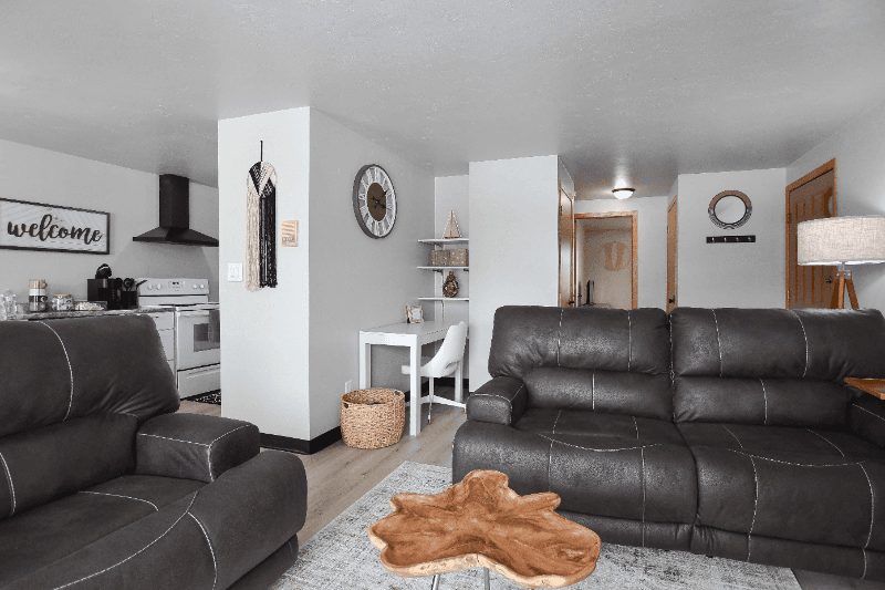 Green Bay Apartment: 1856 Verlin Rd