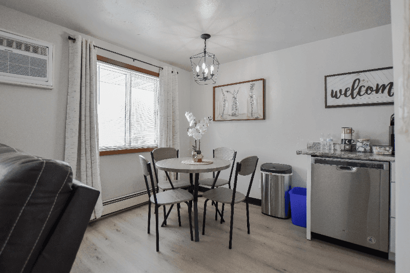 Green Bay Apartment: 1856 Verlin Rd