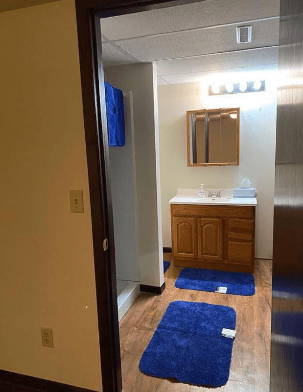 Aberdeen House: 824 S 2nd St