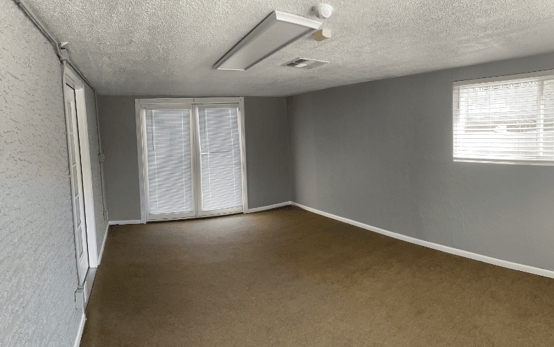Henderson House: 562 Liverpool Avenue