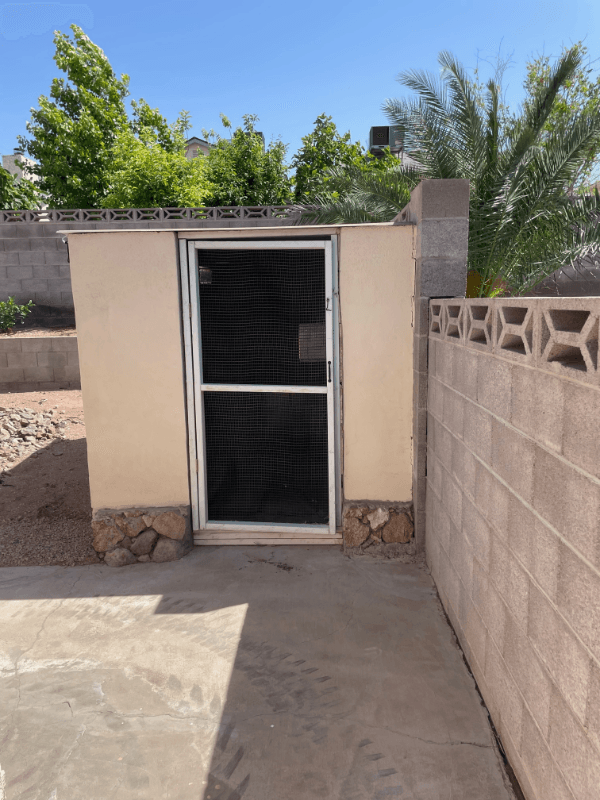 Henderson House: 562 Liverpool Avenue