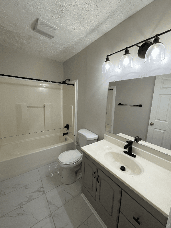 Conyers House: 1717 River st NE