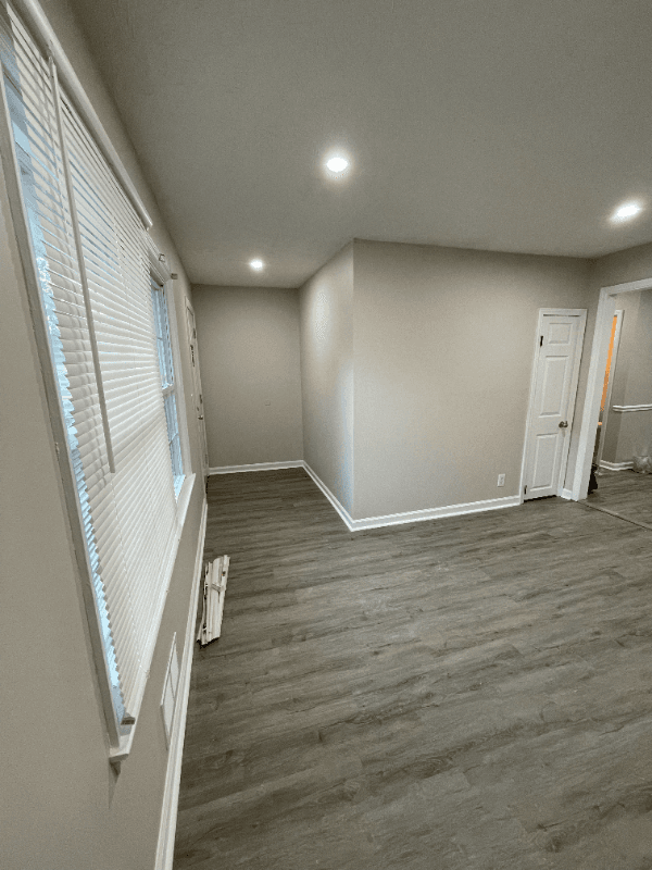 Conyers House: 1717 River st NE
