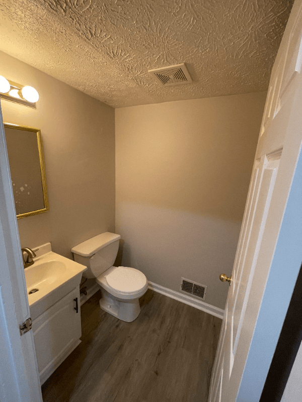 Conyers House: 1717 River st NE