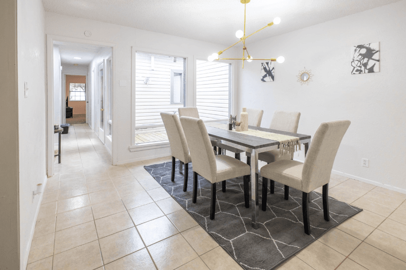 Rowlett House: 6710 La Costa Dr